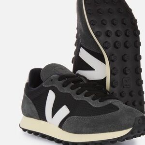 VEJA RIO BRANCO ALVEOMESH BLACK SNEAKER